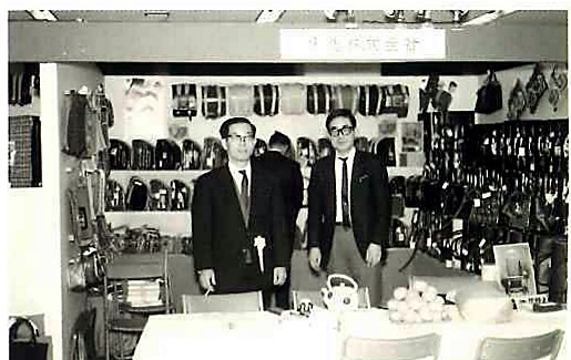 大忠の歩みを伝える展示会の写真